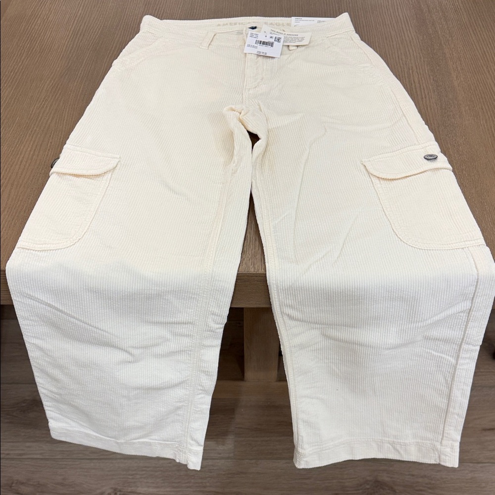 American Eagle Outfitters Cream Wide-Leg Corduroy Pants